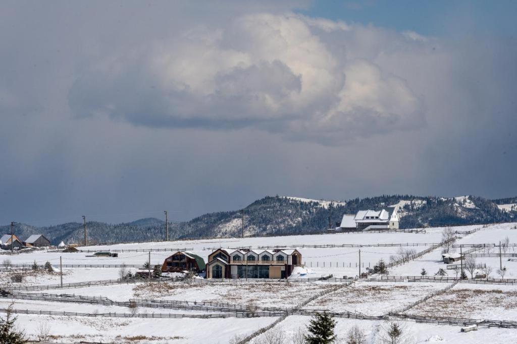 Pensiunea Casa Spando Mărişel Buitenkant foto